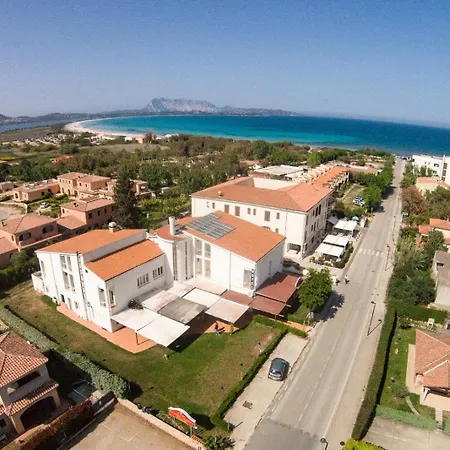 Hotel Al Faro La Cinta Santeodoro *
